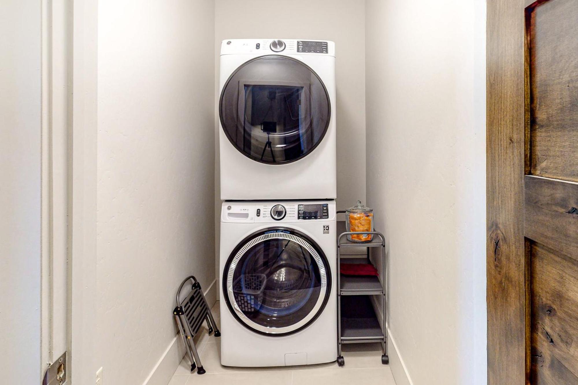 Blue River Flats Condos シルバーソーン 部屋 写真