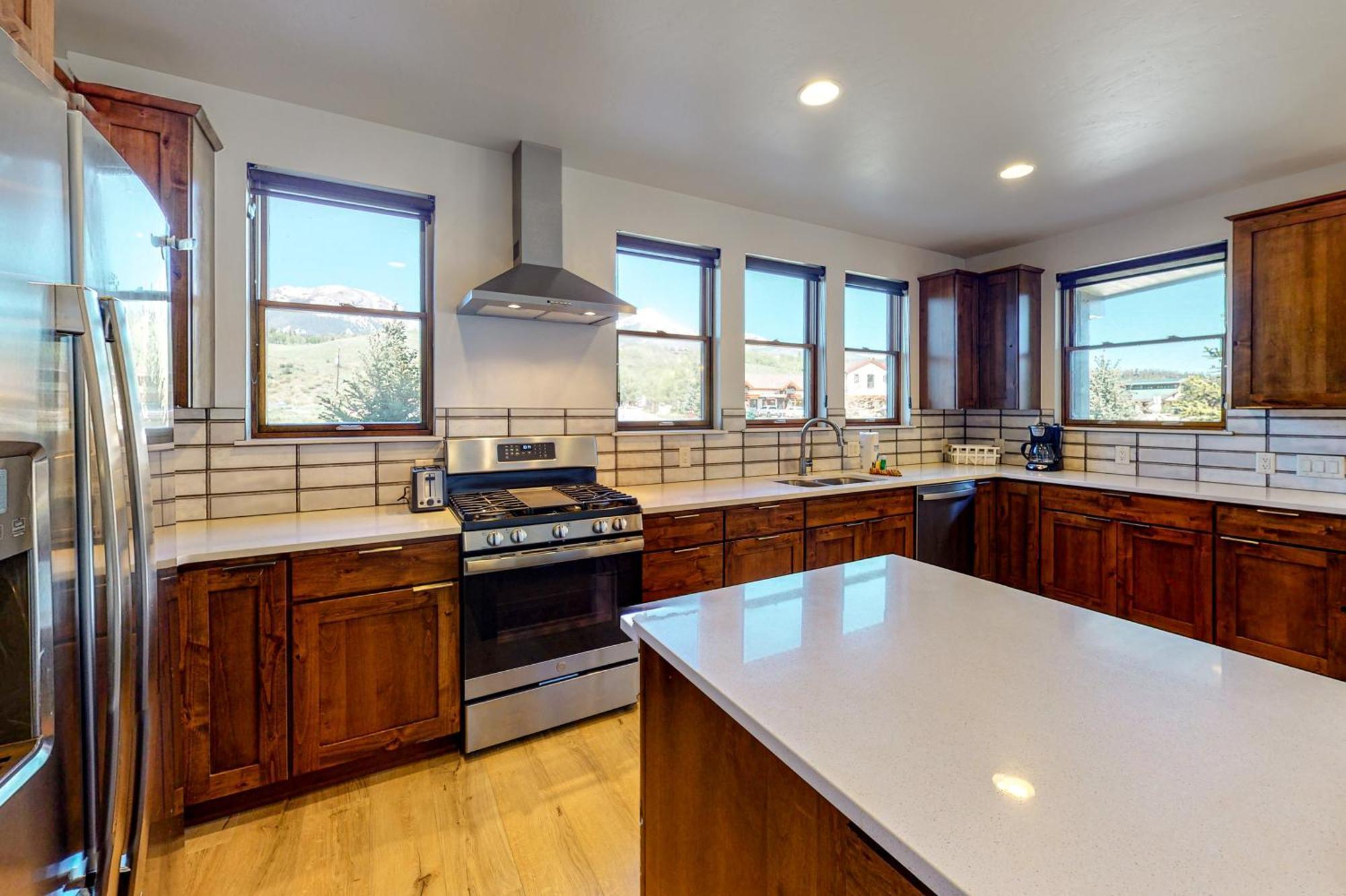 Blue River Flats Condos シルバーソーン 部屋 写真