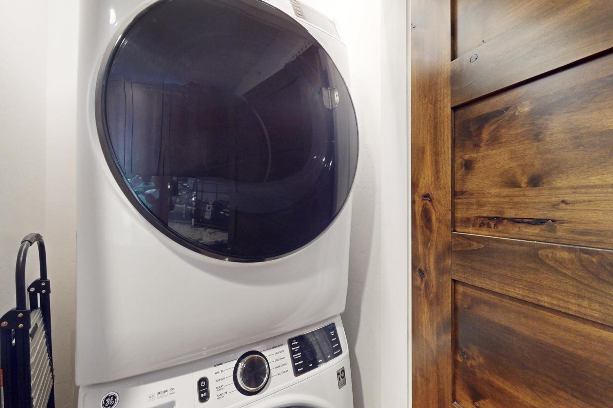 Blue River Flats Condos シルバーソーン 部屋 写真
